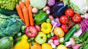 Solo il 7% degli italiani mangia 5 porzioni di frutta e verdura ogni giorno
